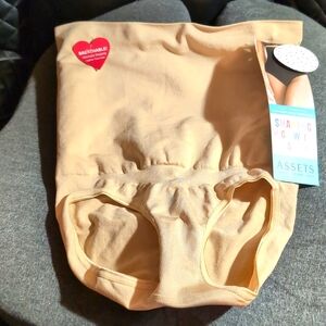 NWT Spanx Assets tan high-waist panty comfortable targeted shaping size medium